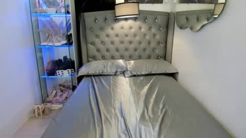 lady_moriseth online show from 03/11/26, 10:32