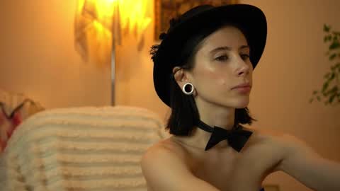 lady_nicolett online show from 03/06/26, 01:13