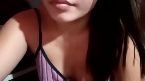 Snapshot of lady_rose19 chatting on 11/30/25, 06:23 kitty online show from 11/30/25, 06:23