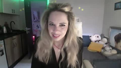 Snapshot of lady_smile69 chatting on 04/26/26, 03:59 lady_smile69 online show from 04/26/26, 03:59