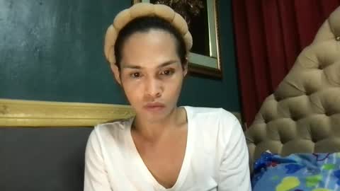 Snapshot of lady_sovereign chatting on 06/04/26, 04:02 M MMY online show from 06/04/26, 04:02