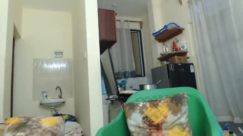 Maya online show from 10/31/25, 01:50