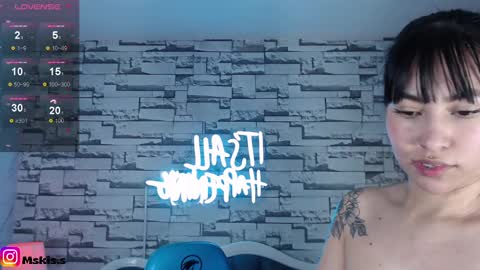 Snapshot of lady_violet_bridgerton_a chatting on 12/31/24, 03:09 Lady Violet Bridgerton online show from 12/31/24, 03:09