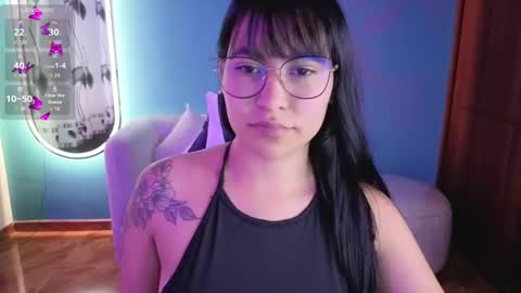 Snapshot of lady_violet_bridgerton_a chatting on 09/13/25, 05:35 Lady Violet Bridgerton online show from 09/13/25, 05:35
