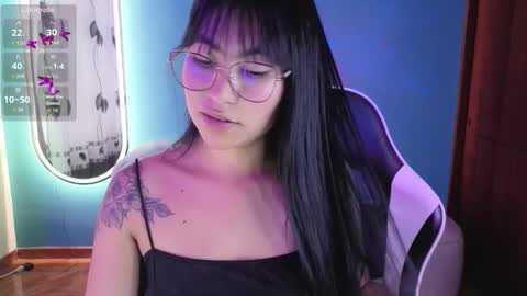 Snapshot of lady_violet_bridgerton_a chatting on 09/15/25, 08:20 Lady Violet Bridgerton online show from 09/15/25, 08:20