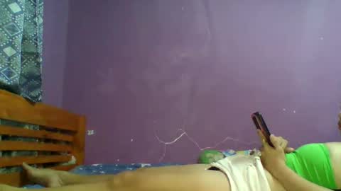 Snapshot of lady_yours69xx chatting on 05/15/26, 10:39 corz online show from 05/15/26, 10:39