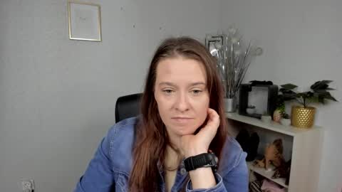 ALESSA online show from 06/01/26, 05:31