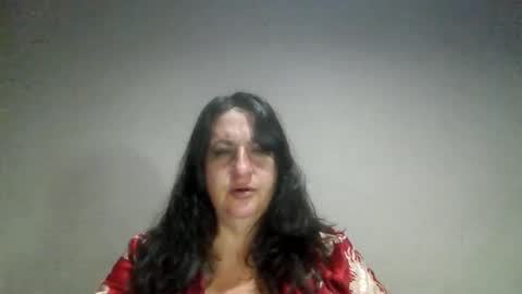 Snapshot of ladyamalisa chatting on 11/28/25, 04:26 SexyMatureSwitch online show from 11/28/25, 04:26