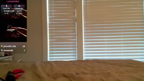 Ladybabs online show from 11/04/25, 07:13