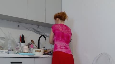 Sima Ladybigsmile online show from 02/01/26, 08:24