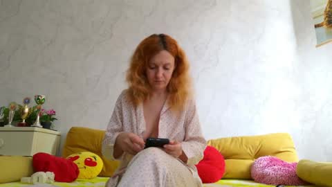 Snapshot of ladybigsmile chatting on 05/01/26, 09:58 Sima Ladybigsmile online show from 05/01/26, 09:58