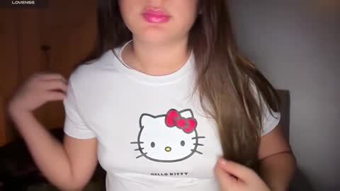 Aria online show from 03/17/26, 05:44