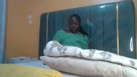 lindah32 online show from 04/12/26, 12:37