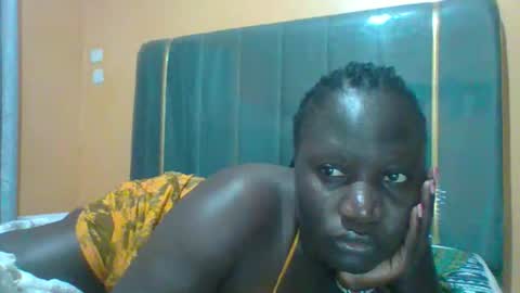 Snapshot of ladyblossoms19 chatting on 06/09/26, 07:25 lindah32 online show from 06/09/26, 07:25