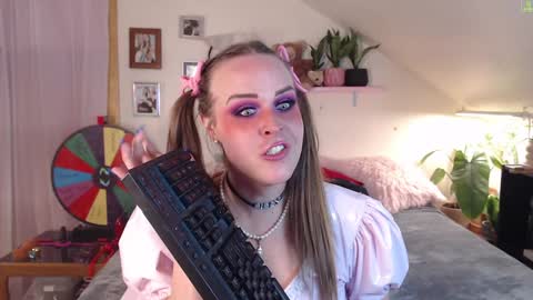 ladyboyhomemaker online show from 02/09/25, 02:38