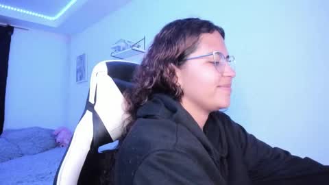  Lady  online show from 01/12/26, 12:27