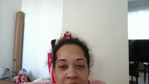 Stephanie online show from 01/03/25, 02:40