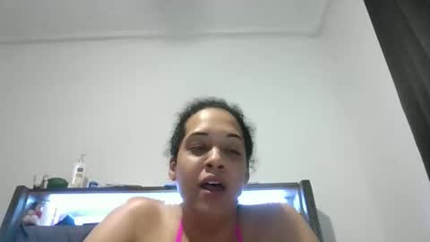 Stephanie online show from 01/30/25, 02:06