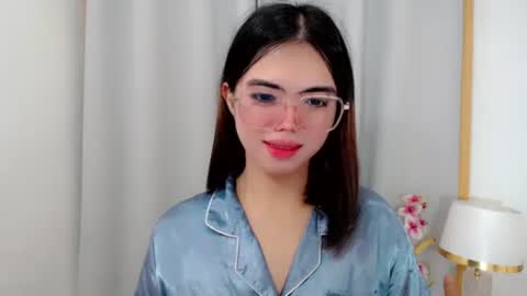 Snapshot of ladyfucker_ chatting on 09/27/25, 10:48 ladyfucker_ online show from 09/27/25, 10:48