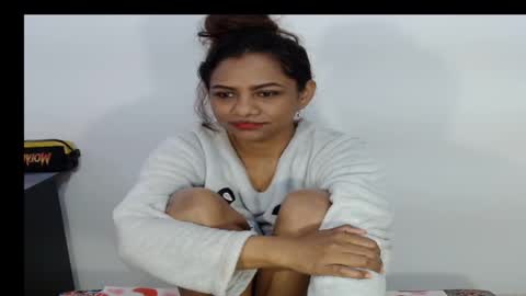 lady online show from 12/14/25, 05:40