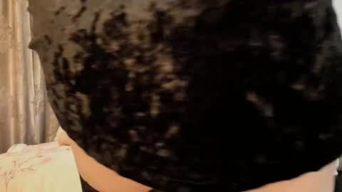 Snapshot of ladyjanyne chatting on 11/29/25, 02:58 ladyjanyne online show from 11/29/25, 02:58