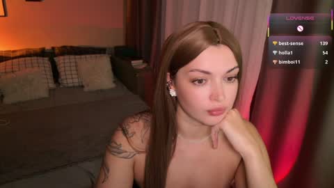 ladylancaster online show from 04/18/26, 07:07