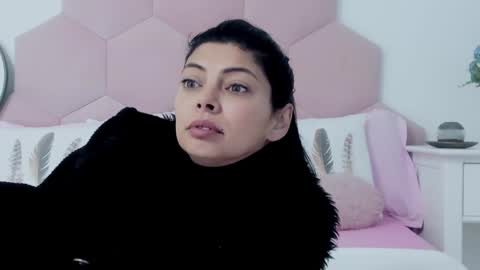 Lia online show from 01/28/25, 04:29