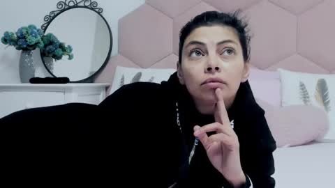 Lia online show from 02/28/25, 04:21