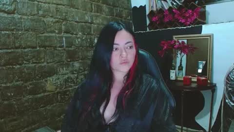 Snapshot of ladylunatikka chatting on 04/28/26, 01:48 ladylunatikka online show from 04/28/26, 01:48