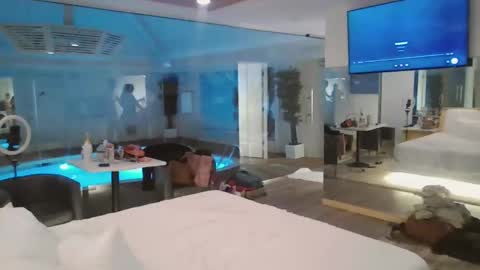 luxandleo online show from 01/08/26, 04:48