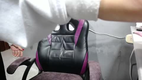 Snapshot of ladynemesis00 chatting on 11/28/25, 11:07 ladynemesis00 online show from 11/28/25, 11:07