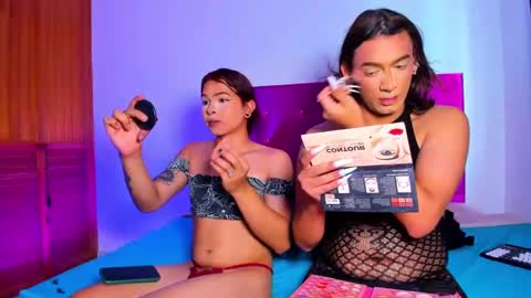 Snapshot of ladys_horny chatting on 02/10/25, 07:49 Camila y Ashley online show from 02/10/25, 07:49