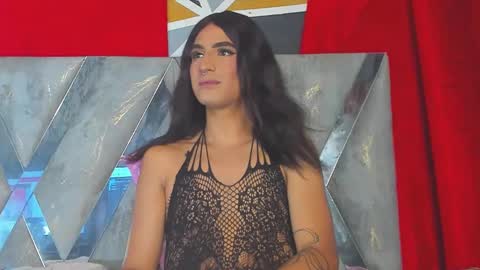 Snapshot of ladys_horny chatting on 10/30/25, 05:24 Camila y Ashley online show from 10/30/25, 05:24