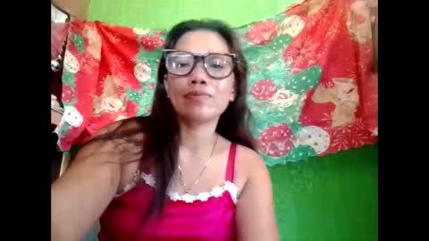 Snapshot of ladysweet4u69 chatting on 03/19/26, 05:55 ladysweet4u69 online show from 03/19/26, 05:55