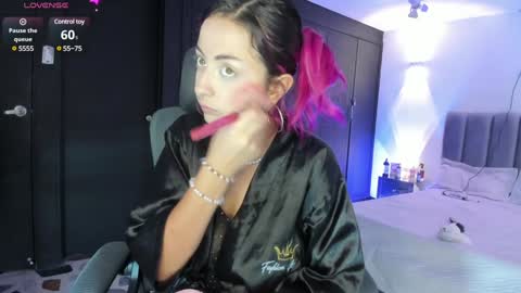 Lady  online show from 12/29/24, 02:27