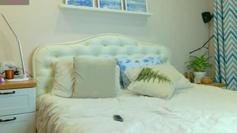 Maria online show from 02/15/26, 02:19