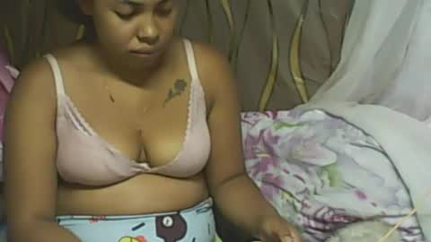 Snapshot of ladyxsnakes chatting on 02/19/25, 04:01 LadyXSnakes online show from 02/19/25, 04:01