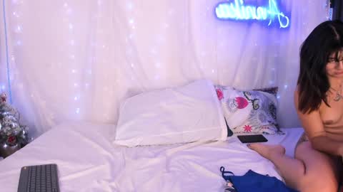 Laena Arryn online show from 12/05/24, 11:51