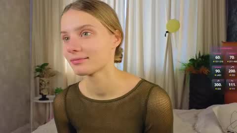 Lilia online show from 10/15/25, 06:46