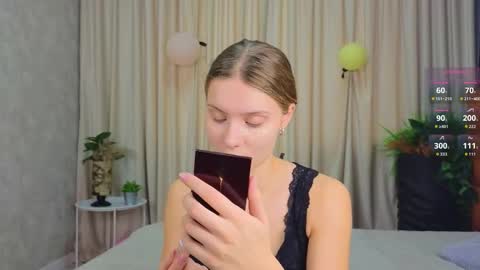 Snapshot of lafeti chatting on 10/25/25, 06:43 Lilia online show from 10/25/25, 06:43