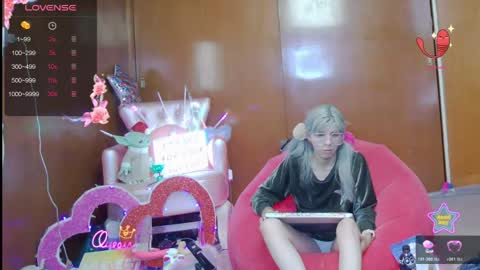 Snapshot of laflakita21 chatting on 05/16/26, 12:40 Skinnygirl online show from 05/16/26, 12:40
