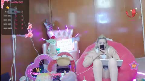 Snapshot of laflakita21 chatting on 06/13/26, 11:35 Skinnygirl online show from 06/13/26, 11:35