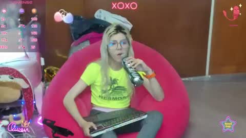 Snapshot of laflakita21 chatting on 07/31/26, 01:49 Skinnygirl online show from 07/31/26, 01:49