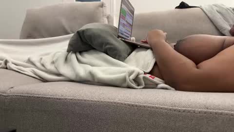 Snapshot of lagrossenoire chatting on 01/17/25, 03:22 Big Black Girl online show from 01/17/25, 03:22