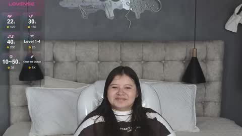    online show from 11/06/25, 10:21