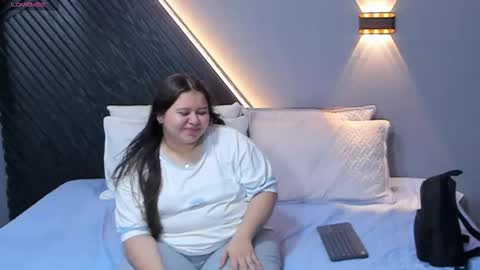    online show from 03/12/26, 10:16