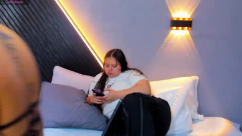    online show from 04/14/26, 12:27