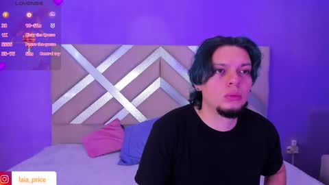 Snapshot of laia_and_damian chatting on 09/16/25, 07:59 laia_and_damian online show from 09/16/25, 07:59