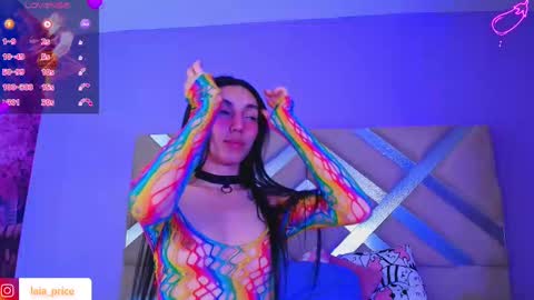 Snapshot of laia_and_damian chatting on 09/25/25, 08:01 laia_and_damian online show from 09/25/25, 08:01