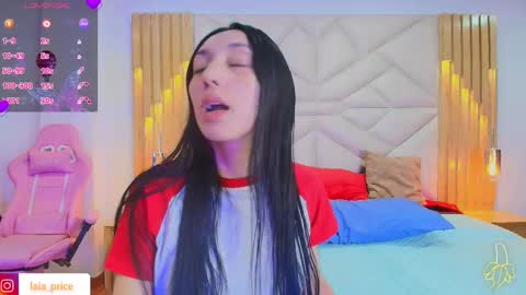 Snapshot of laia_and_damian chatting on 10/06/25, 07:33 laia_and_damian online show from 10/06/25, 07:33